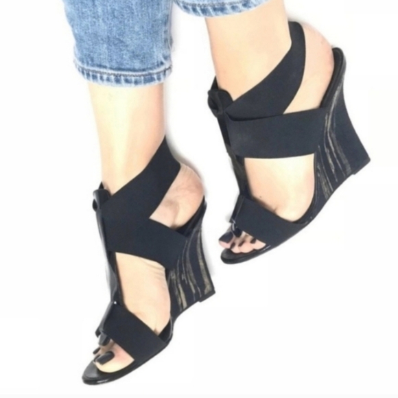 Manolo Blahnik Shoes - Manolo Blahnik Black Sandals With Dust Bag